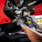 WD 40 SPECIALIST GRAISSE CHAÎNE MOTO CONDITIONS HUMIDES 400ML - Entretien et Protection des Chaines de Motos